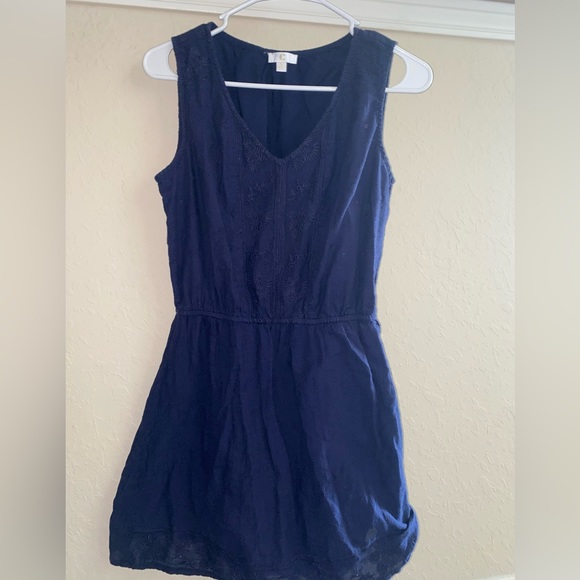 C Dress - Picture 1 of 2
